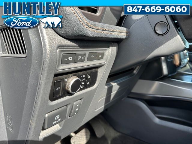 2023 Ford F-150 Lightning Lariat Truck SuperCrew Cab