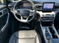 2023 Ford Explorer XLT SUV