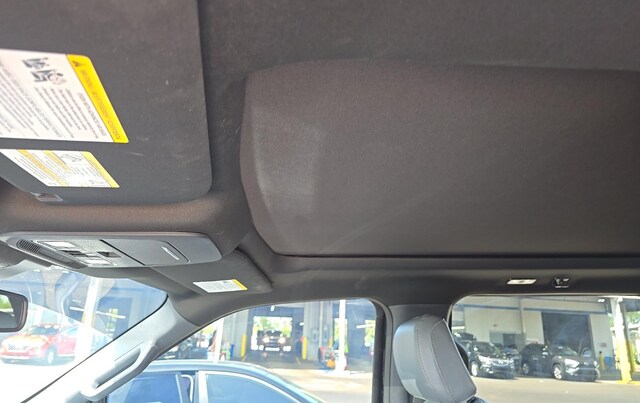 2024 Ford F-150 Lightning Lariat Truck SuperCrew Cab