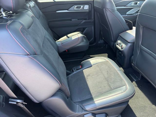 2025 Ford Explorer ST SUV