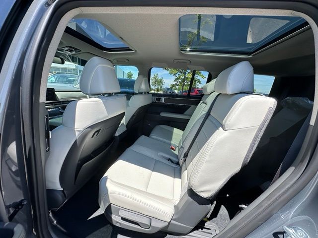 2025 Hyundai Santa Fe Hybrid Limited SUV