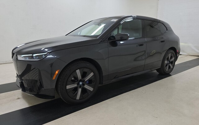 2023 BMW iX xDrive50's photo