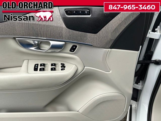 2023 Volvo XC90 Recharge Plug-In Hybrid T8 Plus Dark Theme 7 Passenger SUV