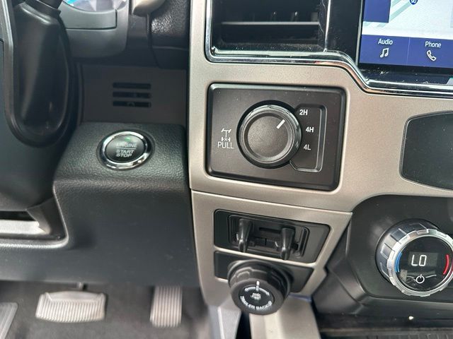 2022 Ford F-250 Lariat Truck Crew Cab