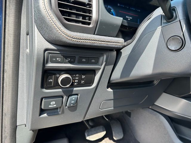 2024 Ford F-150 Lightning Lariat Truck SuperCrew Cab