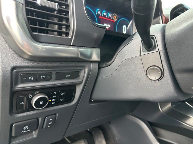 2023 Ford F-150 Lariat Truck SuperCrew Cab