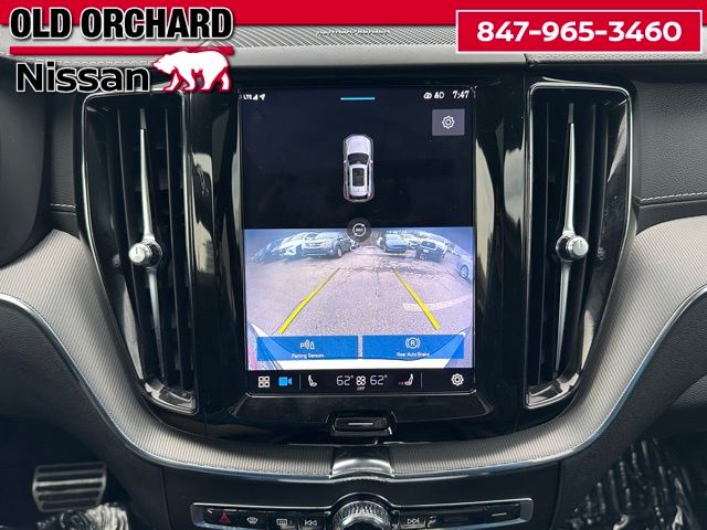 2022 Volvo XC60 Recharge Plug-In Hybrid T8 R-Design SUV