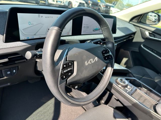 2023 Kia EV6 Wind SUV
