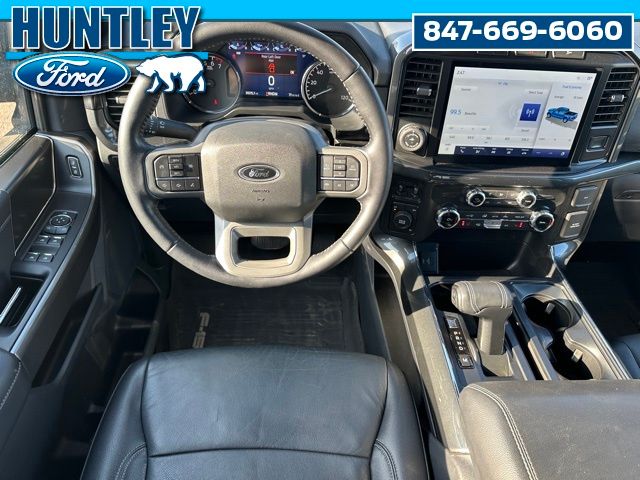 2022 Ford F-150 XLT Truck SuperCrew Cab