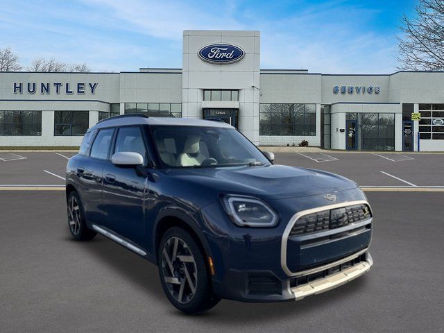 2025 MINI SE Countryman Signature Plus SUV