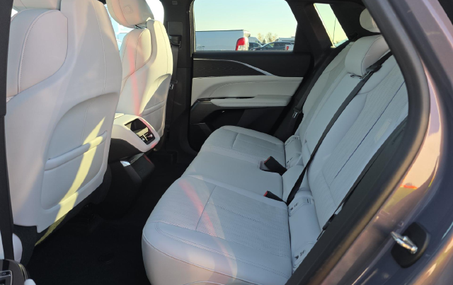 2024 CADILLAC LYRIQ Luxury SUV