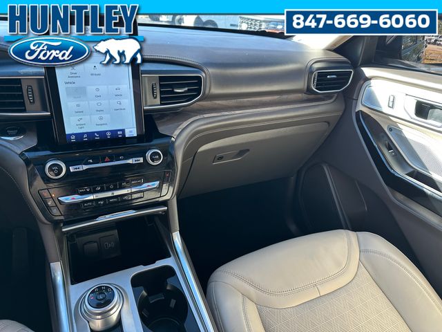 2022 Ford Explorer Platinum SUV