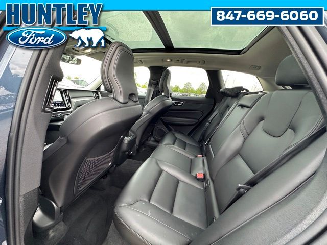 2025 Volvo XC60 B5 Core SUV