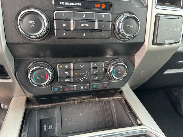 2021 Ford F-250 Lariat Truck Crew Cab