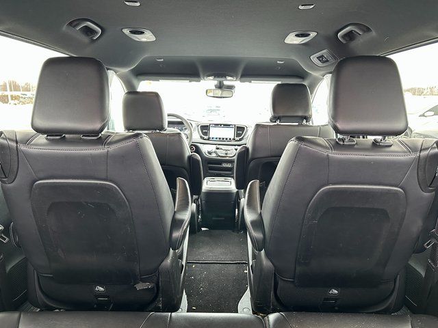 2024 Chrysler Pacifica Plug-In Hybrid Select Van Passenger Van