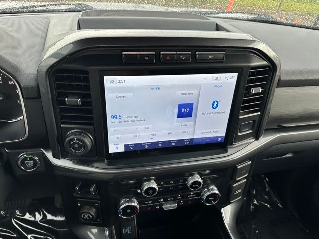2022 Ford F-150 XLT Truck SuperCrew Cab