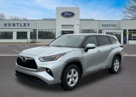 2024 Toyota Highlander LE SUV