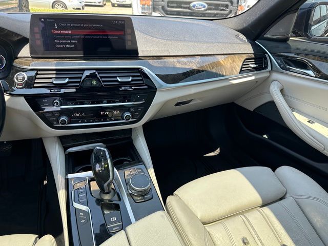 2017 BMW 540i 540i xDrive Sedan