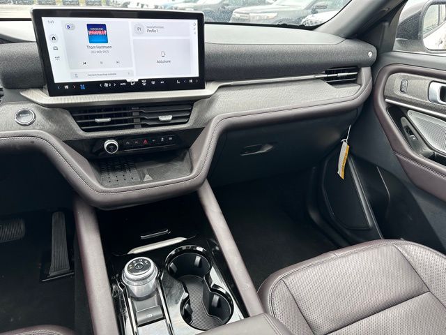 2025 Ford Explorer Platinum SUV