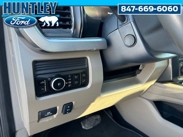 2025 Ford F-450 Platinum Truck Crew Cab