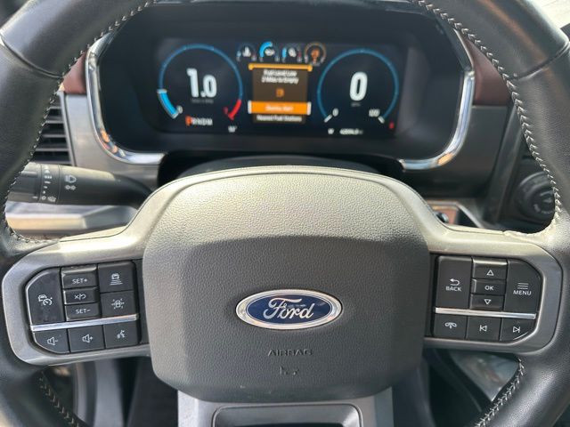 2022 Ford F-150 Lariat Truck SuperCrew Cab
