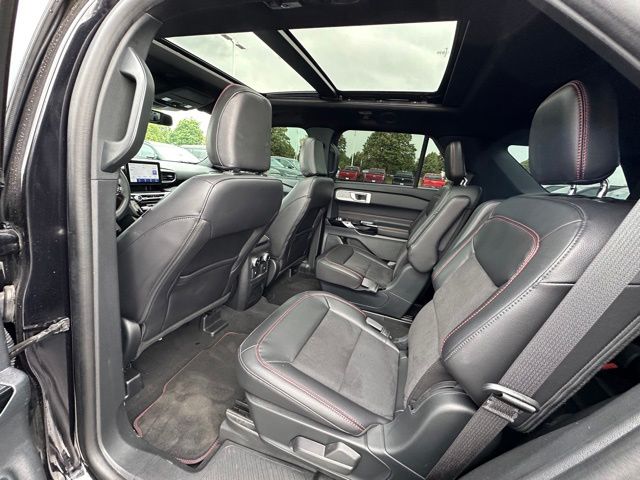 2024 Ford Explorer ST-Line SUV