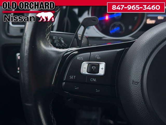 2017 Volkswagen Golf R DCC & Navigation 4motion Hatchback