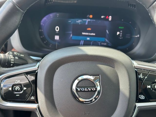 2024 Volvo XC60 plug-in hybrid Ultimate SUV