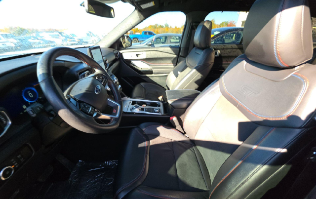 2023 Ford Explorer ST SUV