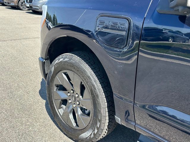 2023 Ford F-150 Lightning XLT Truck SuperCrew Cab