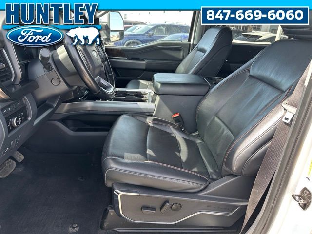 2023 Ford F-350 Lariat Truck Crew Cab