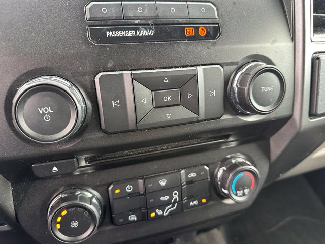 2017 Ford F-250SD XLT Truck