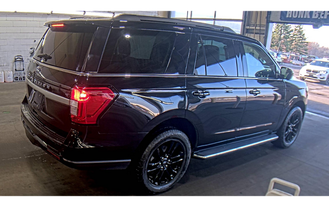 2023 Ford Expedition XLT SUV