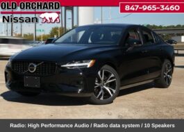 2024 Volvo S60 B5 Core Dark Theme Sedan