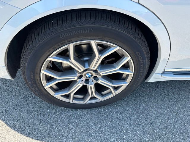2025 BMW X7 xDrive40i SUV
