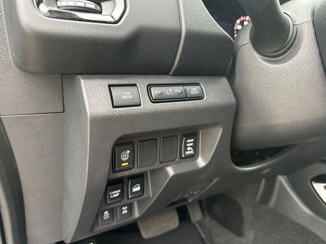 2022 Nissan Frontier PRO-4X Truck Crew Cab
