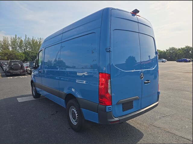 2024 Mercedes-Benz Sprinter 2500 Crew 144 WB Van