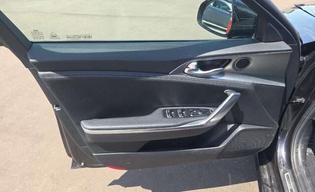 2022 Kia Stinger GT1 Sedan