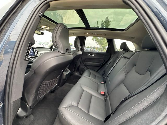 2025 Volvo XC60 B5 Plus SUV