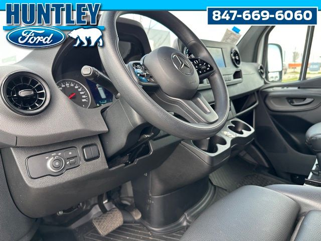 2024 Mercedes-Benz Sprinter 2500 Crew 170 WB Van