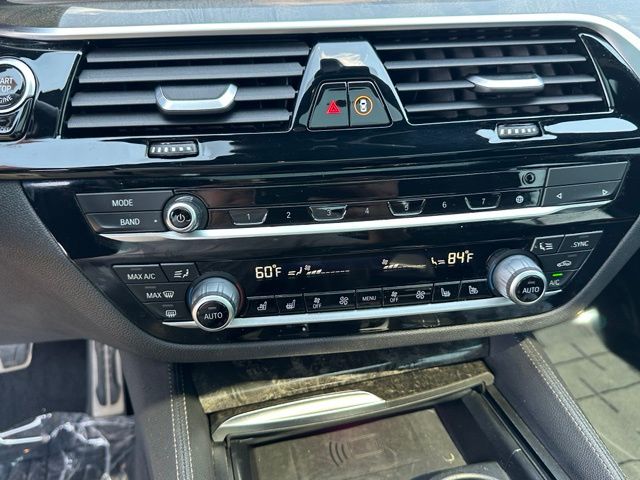 2022 BMW M550i M550i xDrive Sedan