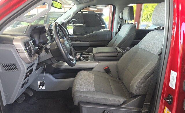 2023 Ford F-150 Lightning XLT Truck SuperCrew Cab