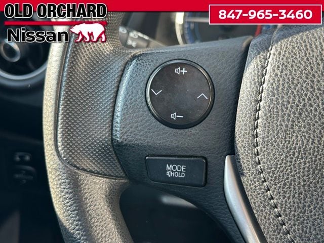 2017 Toyota Corolla LE Sedan