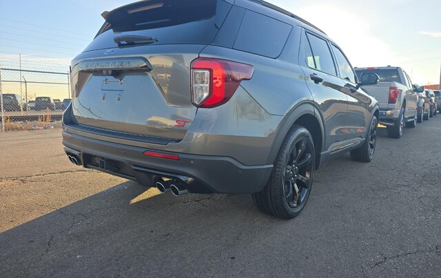 2022 Ford Explorer ST SUV