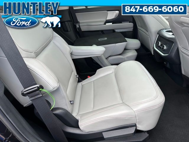2025 Ford Expedition Active SUV