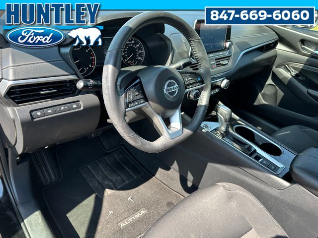 2022 Nissan Altima 2.5 SV Sedan