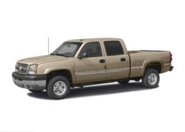 2004 Chevrolet Silverado 2500HD LS Truck Crew Cab