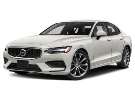 2022 Volvo S60 B5 Momentum Sedan