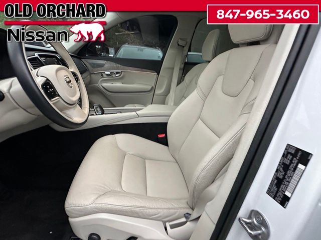 2023 Volvo XC90 Recharge Plug-In Hybrid T8 Plus Dark Theme 7 Passenger SUV