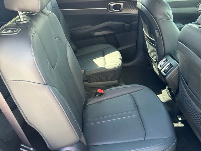 2023 Kia Sorento Hybrid EX SUV